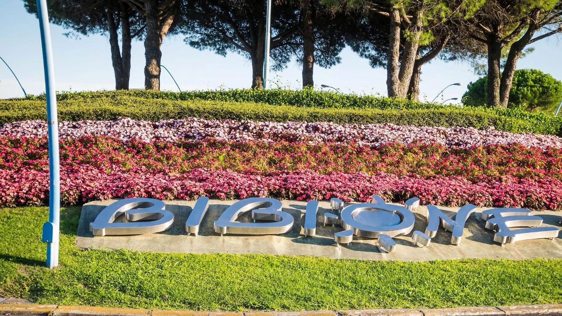 Recently Built Flat With Big Swimming Pool And Balcony Apartamento Bibione 0*,